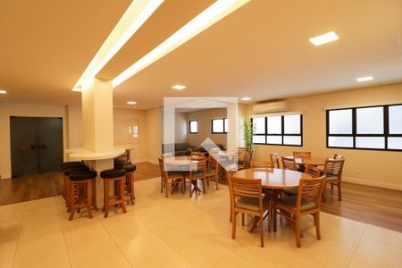 Apartamento à venda com 135m², 3 quartos e 3 vagas Apartamento à venda com 135m², 3 quartos e 3 vagasÁrea comum - Salão de festas