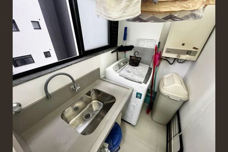 Apartamento à venda com 135m², 3 quartos e 3 vagas Apartamento à venda com 135m², 3 quartos e 3 vagasÁrea de Serviço