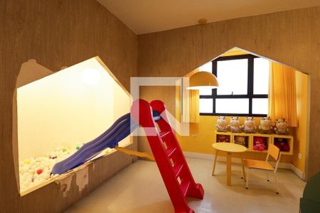 Apartamento à venda com 135m², 3 quartos e 3 vagas Apartamento à venda com 135m², 3 quartos e 3 vagasBrinquedoteca