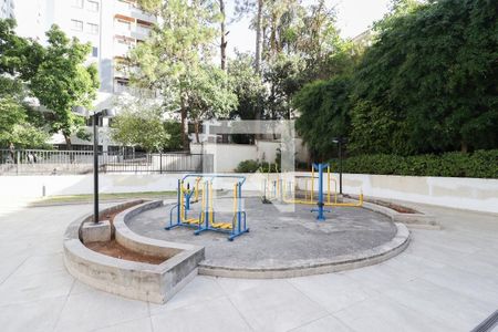 Apartamento à venda com 135m², 3 quartos e 3 vagas Apartamento à venda com 135m², 3 quartos e 3 vagasÁrea comum - Playground