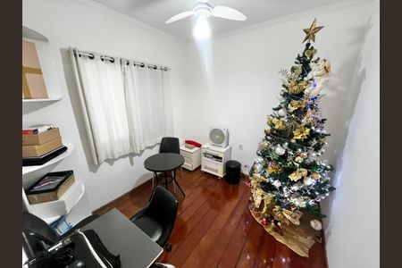 Apartamento à venda com 135m², 3 quartos e 3 vagas Apartamento à venda com 135m², 3 quartos e 3 vagasQuarto 2