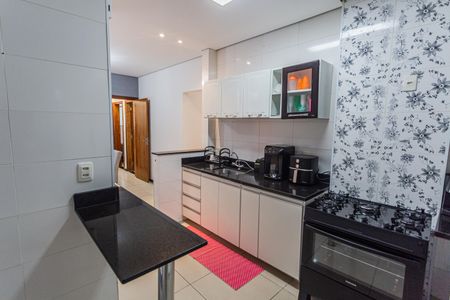 Apartamento para alugar com 120m², 3 quartos e 1 vaga Apartamento para alugar com 120m², 3 quartos e 1 vagaCozinha