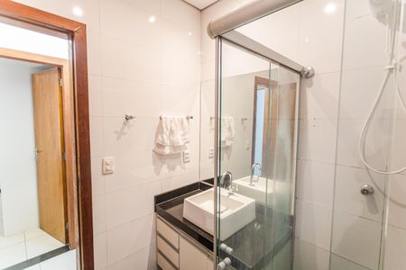 Apartamento para alugar com 120m², 3 quartos e 1 vaga Apartamento para alugar com 120m², 3 quartos e 1 vagaBanheiro Social