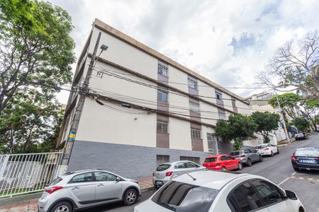 Apartamento para alugar com 120m², 3 quartos e 1 vaga Apartamento para alugar com 120m², 3 quartos e 1 vagaFachada