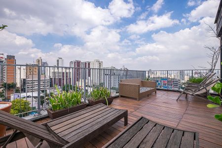 Apartamento à venda com 240m², 2 quartos e 3 vagasTerraço