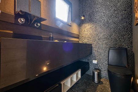 Apartamento à venda com 240m², 2 quartos e 3 vagasLavabo