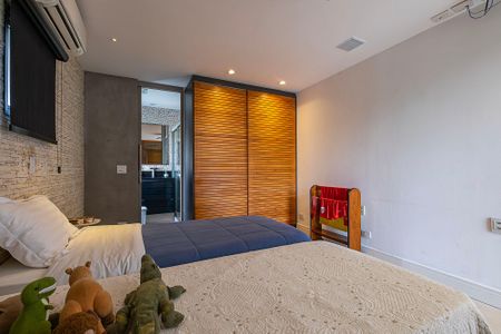 Apartamento à venda com 240m², 2 quartos e 3 vagasSuíte 2