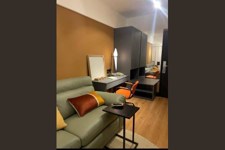 Sala de kitnet/studio para alugar com 1 quarto, 32m² em Jardins, São Paulo