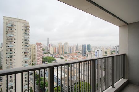 Studio à venda com 3930m², 1 quarto e 1 vagaVaranda