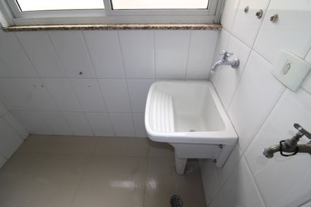 Apartamento à venda com 71m², 3 quartos e 1 vagaÁrea de Serviço