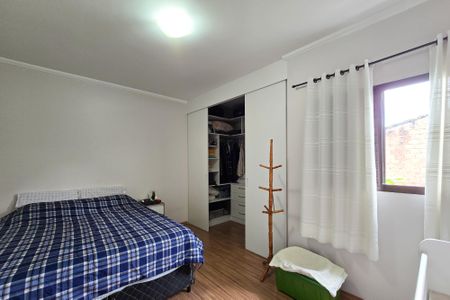 Casa à venda com 223m², 3 quartos e 2 vagas Casa à venda com 223m², 3 quartos e 2 vagasQuarto 2