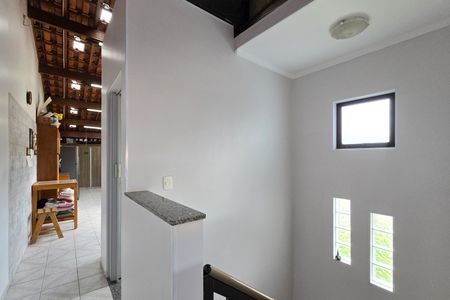 Casa à venda com 223m², 3 quartos e 2 vagas Casa à venda com 223m², 3 quartos e 2 vagasCorredor