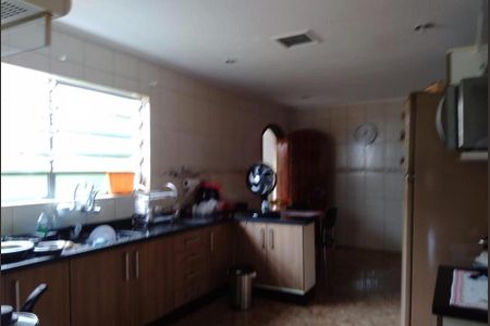 Casa à venda com 192m², 4 quartos e 2 vagas