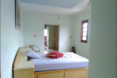 Casa à venda com 192m², 4 quartos e 2 vagas