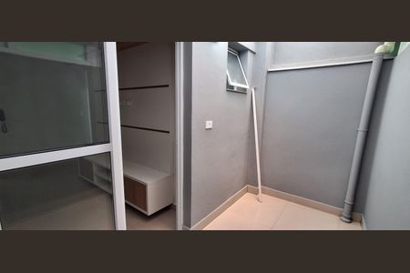 Apartamento para alugar com 44m², 1 quarto e 1 vaga Apartamento para alugar com 44m², 1 quarto e 1 vagaVaranda
