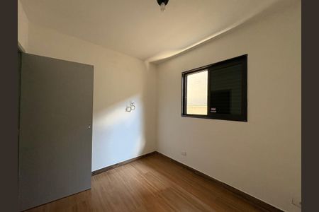 Casa à venda com 300m², 4 quartos e 3 vagas Casa à venda com 300m², 4 quartos e 3 vagasQuarto 1