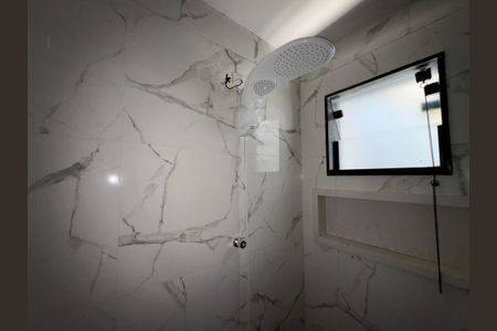 Casa à venda com 300m², 4 quartos e 3 vagas Casa à venda com 300m², 4 quartos e 3 vagasBanheiro