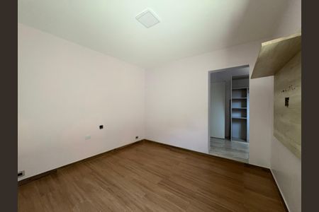 Casa à venda com 300m², 4 quartos e 3 vagas Casa à venda com 300m², 4 quartos e 3 vagasQuarto 4