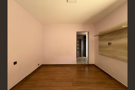 Casa à venda com 300m², 4 quartos e 3 vagas Casa à venda com 300m², 4 quartos e 3 vagasQuarto 4