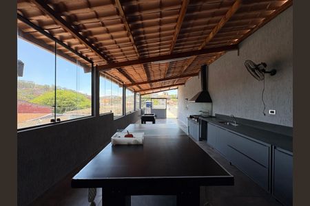 Casa à venda com 300m², 4 quartos e 3 vagas Casa à venda com 300m², 4 quartos e 3 vagasÁrea gourmet/ cobertura