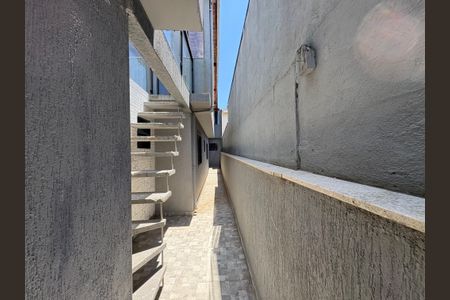 Casa à venda com 300m², 4 quartos e 3 vagas Casa à venda com 300m², 4 quartos e 3 vagasCorredor