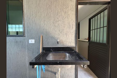 Casa à venda com 300m², 4 quartos e 3 vagas Casa à venda com 300m², 4 quartos e 3 vagasLavanderia 1