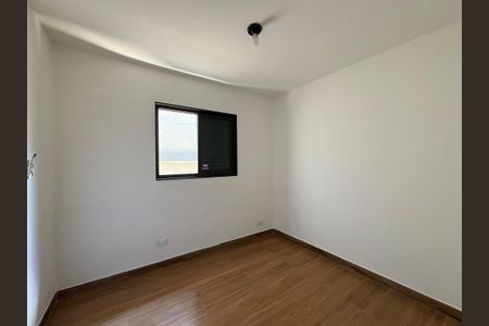 Casa à venda com 300m², 4 quartos e 3 vagas Casa à venda com 300m², 4 quartos e 3 vagasQuarto 1