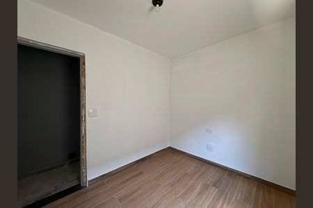 Casa à venda com 300m², 4 quartos e 3 vagas Casa à venda com 300m², 4 quartos e 3 vagasQuarto 3