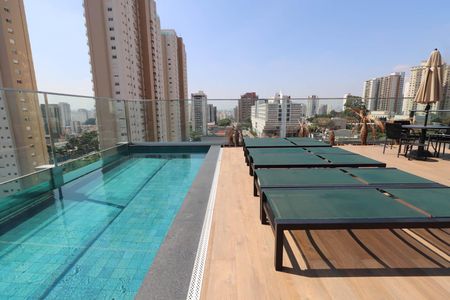 Studio à venda com 31m², 1 quarto e sem vaga Studio à venda com 31m², 1 quarto e sem vagaÁrea comum - Piscina