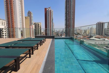 Studio à venda com 31m², 1 quarto e sem vaga Studio à venda com 31m², 1 quarto e sem vagaÁrea comum - Piscina