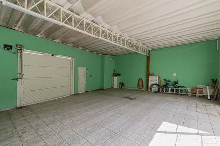 Casa à venda com 315m², 5 quartos e 4 vagasGaragem