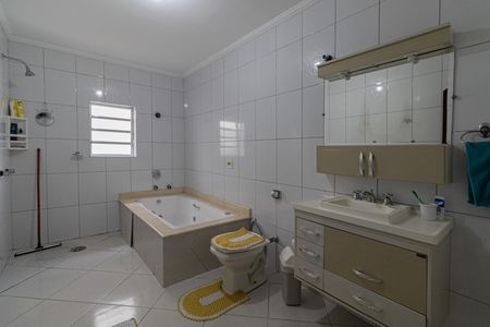 Casa à venda com 315m², 5 quartos e 4 vagasBanheiro Suíte 3