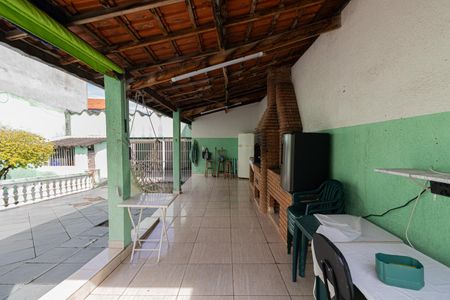 Casa à venda com 315m², 5 quartos e 4 vagasChurrasqueira