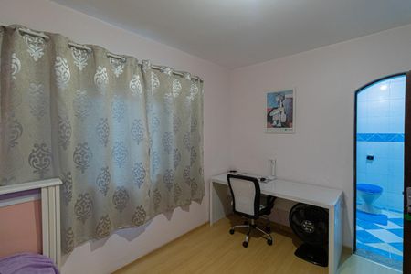 Casa à venda com 315m², 5 quartos e 4 vagasSuíte 4