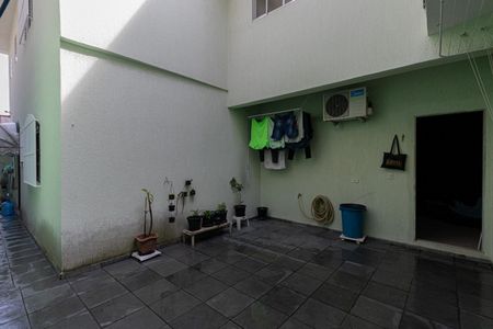 Casa à venda com 315m², 5 quartos e 4 vagasQuintal