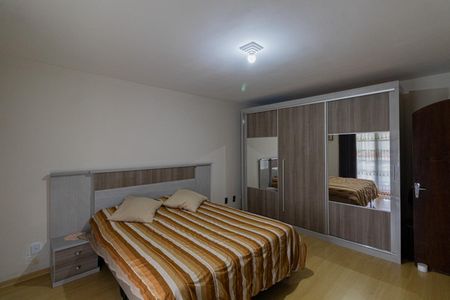 Casa à venda com 315m², 5 quartos e 4 vagasSuíte 3