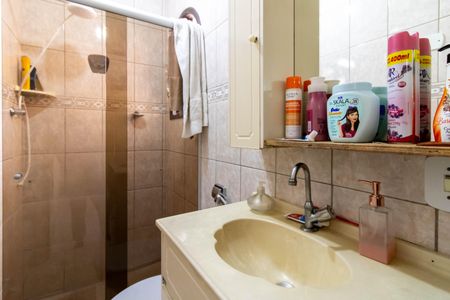 Casa à venda com 98m², 2 quartos e 1 vaga Casa à venda com 98m², 2 quartos e 1 vagaBanheiro da Suíte 1