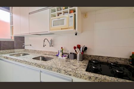 Apartamento para alugar com 65m², 2 quartos e 1 vaga Apartamento para alugar com 65m², 2 quartos e 1 vagaCozinha