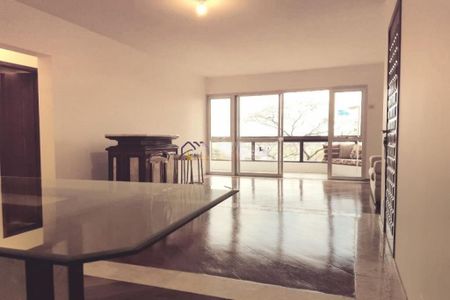 Apartamento à venda com 210m², 3 quartos e 3 vagas