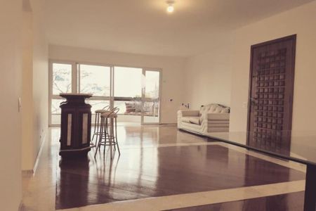 Apartamento à venda com 210m², 3 quartos e 3 vagas