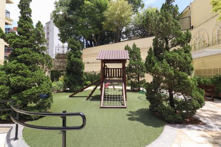 Apartamento à venda com 215m², 3 quartos e 4 vagas Apartamento à venda com 215m², 3 quartos e 4 vagasÁrea comum