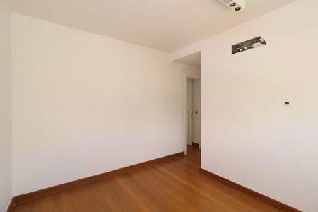 Apartamento à venda com 215m², 3 quartos e 4 vagas Apartamento à venda com 215m², 3 quartos e 4 vagasSuíte 3