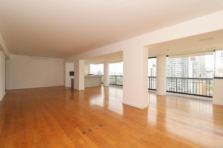 Apartamento à venda com 215m², 3 quartos e 4 vagas Apartamento à venda com 215m², 3 quartos e 4 vagasSala