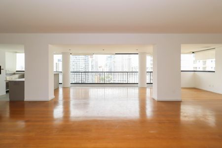 Sala de apartamento à venda com 3 quartos, 215m² em Sumaré, São Paulo