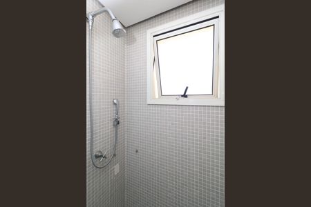 Apartamento à venda com 215m², 3 quartos e 4 vagas Apartamento à venda com 215m², 3 quartos e 4 vagasBanheiro da Suíte 2