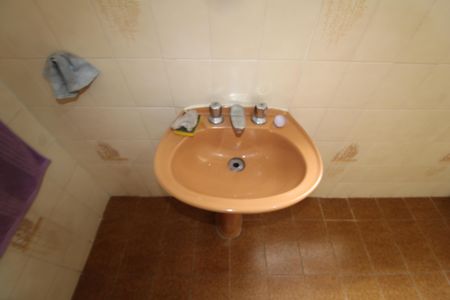 Casa à venda com 160m², 2 quartos e 1 vagaBanheiro 2