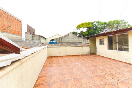 Casa à venda com 160m², 3 quartos e 2 vagas Casa à venda com 160m², 3 quartos e 2 vagasVaranda