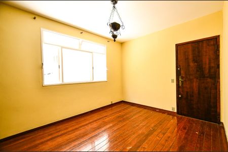 Apartamento para alugar com 143m², 3 quartos e 2 vagas Apartamento para alugar com 143m², 3 quartos e 2 vagasSala