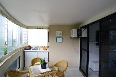 Varanda de apartamento à venda com 2 quartos, 96m² em Barra da Tijuca, Rio de Janeiro