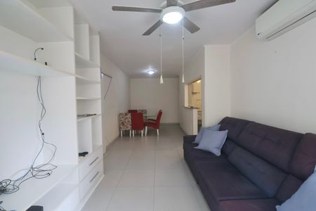 Apartamento para alugar com 96m², 3 quartos e 1 vaga Apartamento para alugar com 96m², 3 quartos e 1 vagaSala